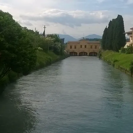Glicine Casa de Férias Nervesa della Battaglia